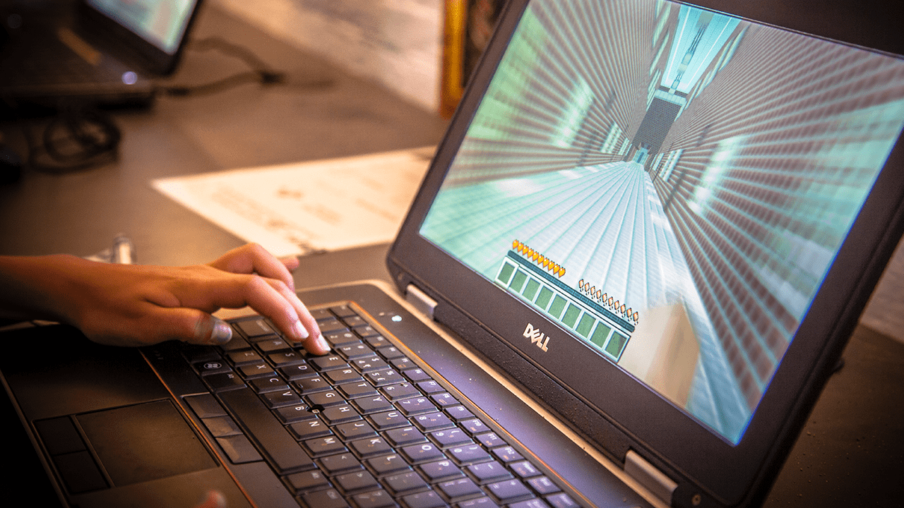 Minecraft Onderwijs bij GeoFort educatief schoolreisje leren door te beleven