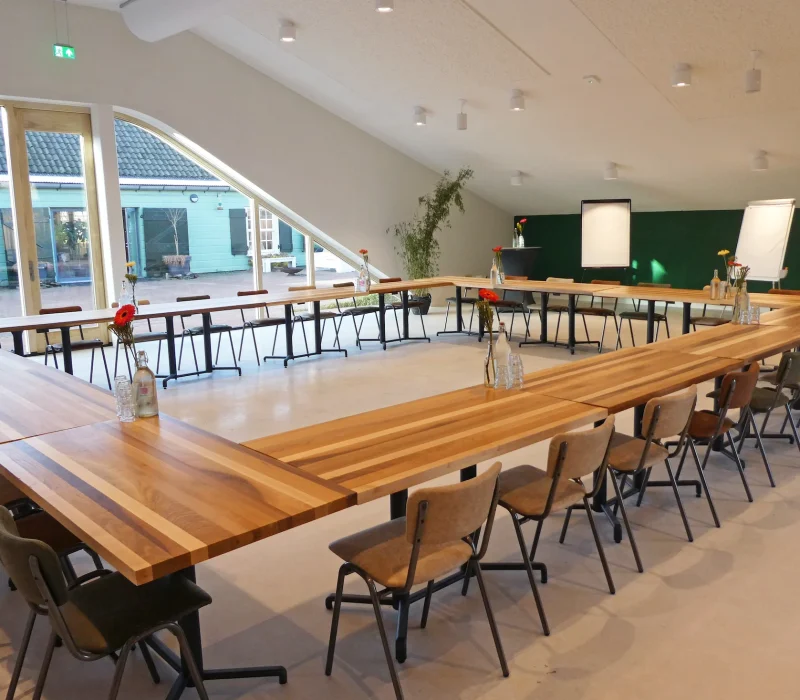 TerraNove_opstelling_leeg_tafel_rechthoek